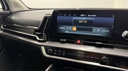 2022 (72) KIA SPORTAGE 1.6T GDi HEV 4 5dr Auto 5681915