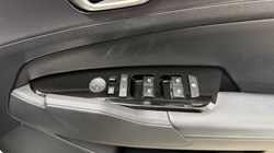 2022 (72) KIA SPORTAGE 1.6T GDi HEV 4 5dr Auto 5681908