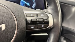2022 (72) KIA SPORTAGE 1.6T GDi HEV 4 5dr Auto 5681935