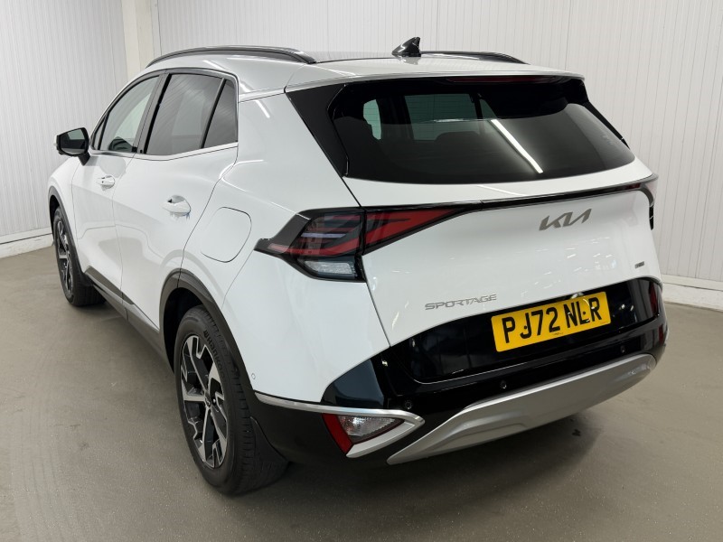 2022 (72) KIA SPORTAGE 1.6T GDi HEV 4 5dr Auto 5681899