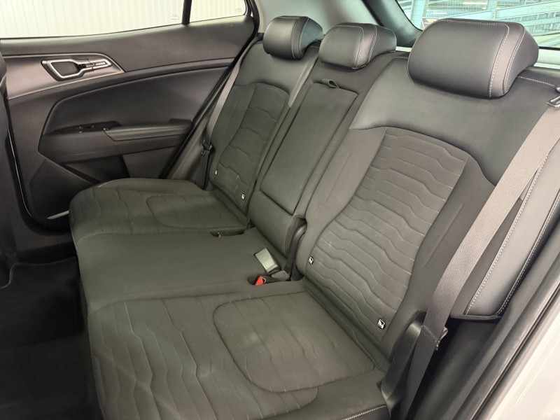 2022 (72) KIA SPORTAGE 1.6T GDi HEV 4 5dr Auto 5681906