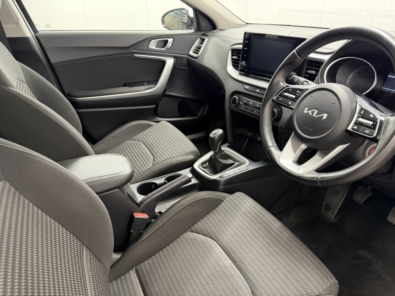 2023 (73) KIA XCEED 1.5T GDi ISG 2 5dr 5720930
