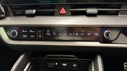 2023 (73) KIA SPORTAGE 1.6T GDi PHEV GT-Line S 5dr Auto AWD 5704483