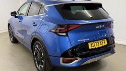2023 (73) KIA SPORTAGE 1.6T GDi PHEV GT-Line S 5dr Auto AWD 5704457