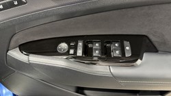 2023 (73) KIA SPORTAGE 1.6T GDi PHEV GT-Line S 5dr Auto AWD 5704472