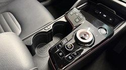 2023 (73) KIA SPORTAGE 1.6T GDi PHEV GT-Line S 5dr Auto AWD 5704490