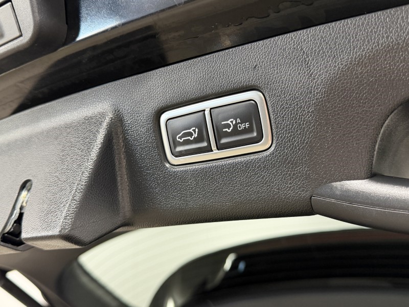 2025 (74) KIA SORENTO 1.6 T-GDi HEV 3 5dr Auto 5701757