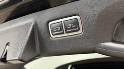 2025 (74) KIA SORENTO 1.6 T-GDi HEV 3 5dr Auto 5701757