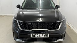 2025 (74) KIA SORENTO 1.6 T-GDi HEV 3 5dr Auto 5701799
