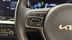 2022 (22) KIA NIRO 1.6 GDi Hybrid 3 5dr DCT 5723213
