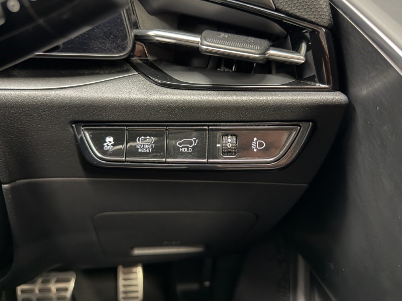 2023 (23) KIA NIRO 1.6 GDi Hybrid 4 5dr DCT 5758126