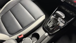 2020 (20) KIA STONIC 1.0T GDi 4 5dr Auto 5758650