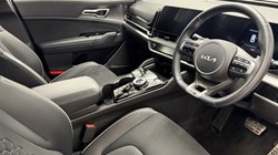 2025 (75) KIA SPORTAGE 1.6T GDi 241 PHEV GT-Line 5dr Auto AWD 5782342