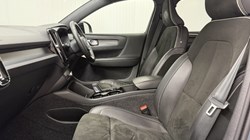 2020 (70) VOLVO XC40 1.5 T4 Recharge PHEV R DESIGN 5dr Auto 5788600