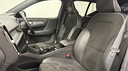 2020 (70) VOLVO XC40 1.5 T4 Recharge PHEV R DESIGN 5dr Auto 5788601