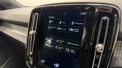 2020 (70) VOLVO XC40 1.5 T4 Recharge PHEV R DESIGN 5dr Auto 5788612
