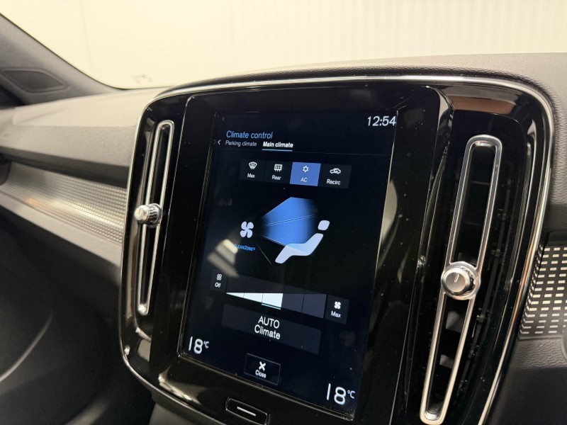 2020 (70) VOLVO XC40 1.5 T4 Recharge PHEV R DESIGN 5dr Auto 5788611