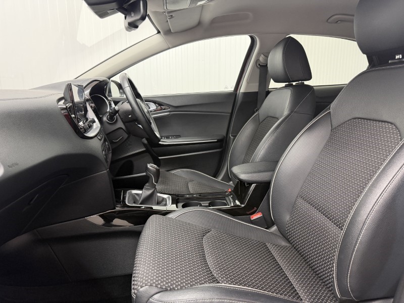 2021 (71) KIA XCEED 1.5T GDi ISG 3 5dr 5764253