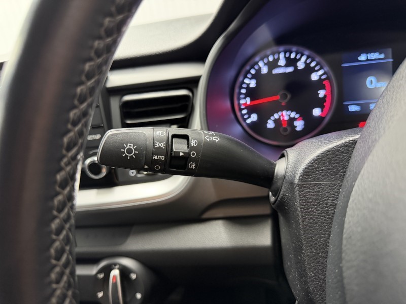 2020 (20) KIA STONIC 1.0T GDi 2 5dr 5856425