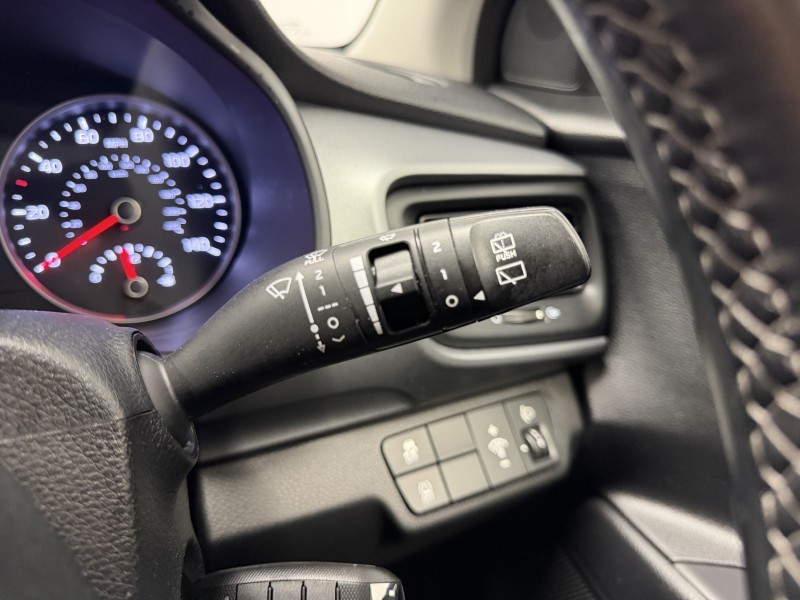 2020 (20) KIA STONIC 1.0T GDi 2 5dr 5856426