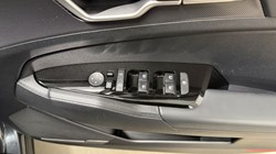 2025 (25) KIA SPORTAGE 1.6T GDi 207 HEV 3 5dr Auto 5842422