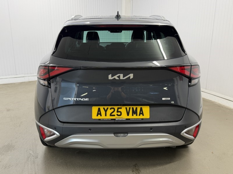 2025 (25) KIA SPORTAGE 1.6T GDi 207 HEV 3 5dr Auto 5842412