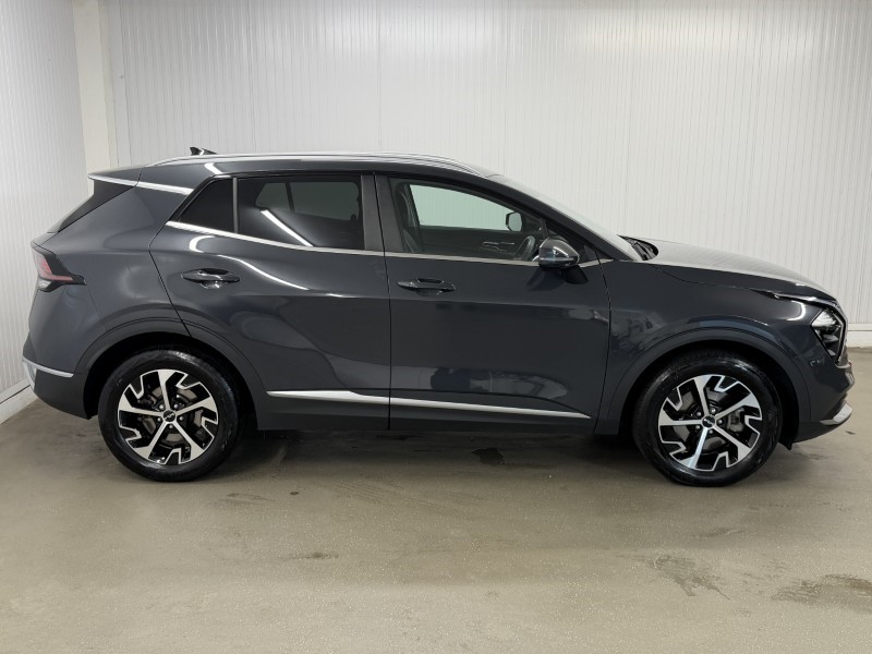 2025 (25) KIA SPORTAGE 1.6T GDi 207 HEV 3 5dr Auto 5842445