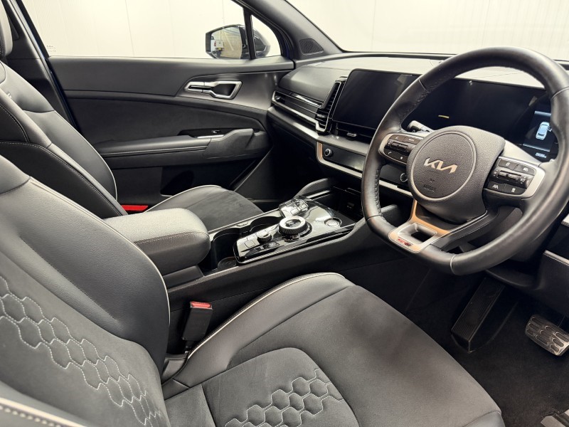 2024 (24) KIA SPORTAGE 1.6T GDi HEV GT-Line 5dr Auto 5861576