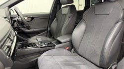 2024 (24) AUDI A4 35 TFSI Black Edition 5dr S Tronic 5865687
