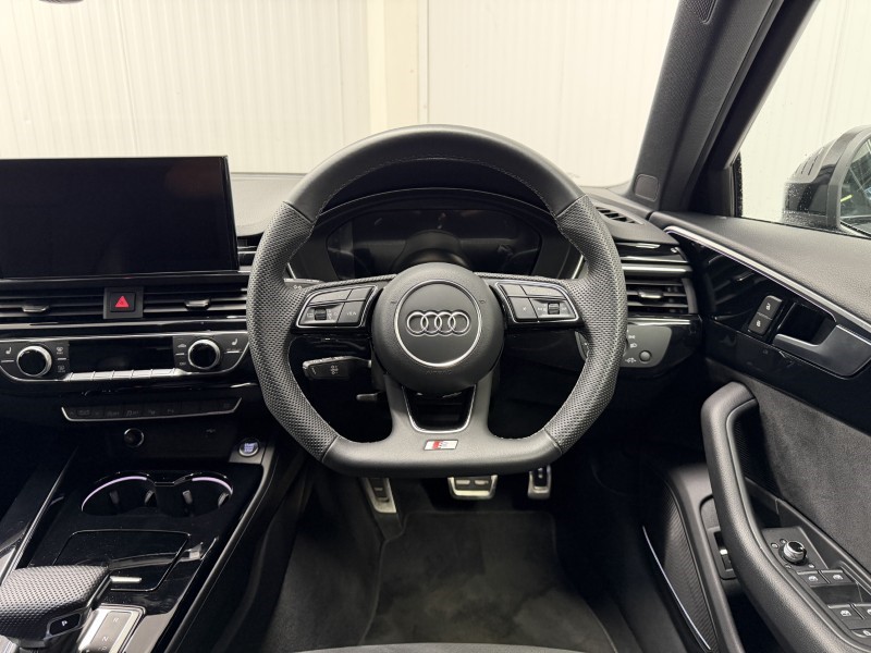 2024 (24) AUDI A4 35 TFSI Black Edition 5dr S Tronic 5865690