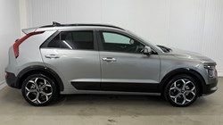 2025 (75) KIA NIRO 1.6 GDi 127 Hybrid 4 5dr DCT 5868885