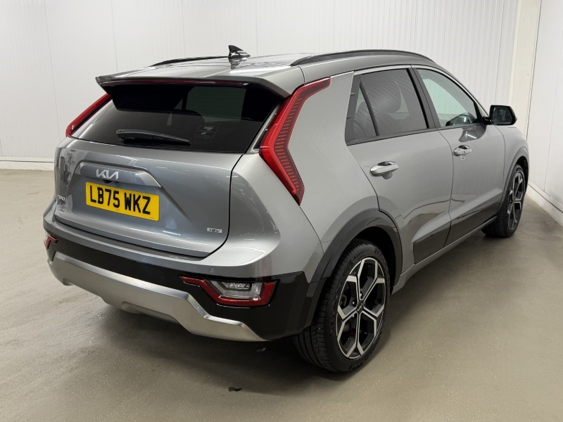 2025 (75) KIA NIRO 1.6 GDi 136 Hybrid Evolve 5dr DCT 5858847