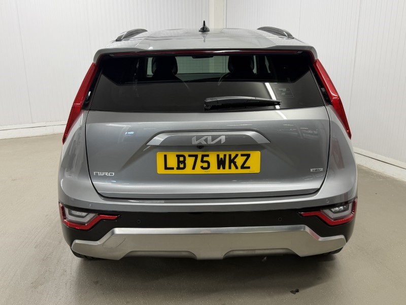 2025 (75) KIA NIRO 1.6 GDi 136 Hybrid Evolve 5dr DCT 5858848