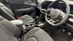 2024 (24) KIA SPORTAGE 1.6T GDi ISG GT-Line 5dr 5870874