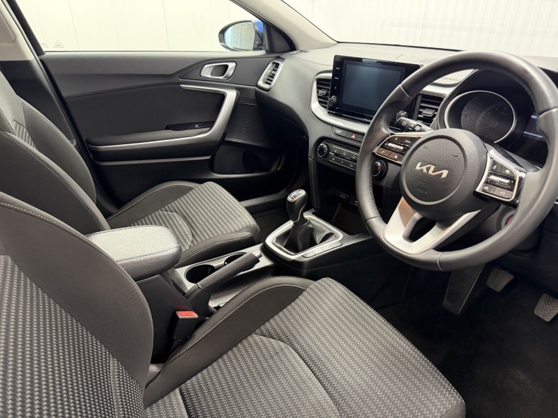 2023 (23) KIA XCEED 1.5T GDi ISG 2 5dr 5859958