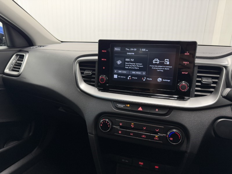 2023 (23) KIA XCEED 1.5T GDi ISG 2 5dr 5859959