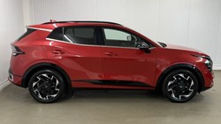 2024 (24) KIA SPORTAGE 1.6T GDi 157 48V ISG GT-Line 5dr 5875143