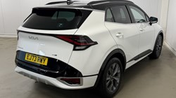 2023 (73) KIA SPORTAGE 1.6T GDi HEV GT-Line S 5dr Auto 5894500