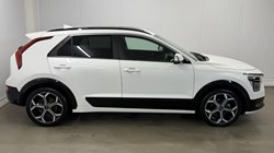 2023 (23) KIA NIRO 1.6 GDi PHEV 4 5dr DCT 5872015