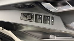 2023 (23) KIA NIRO 1.6 GDi PHEV 4 5dr DCT 5871987
