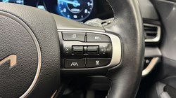 2023 (73) KIA SPORTAGE 1.6T GDi PHEV 3 5dr Auto AWD 5898089
