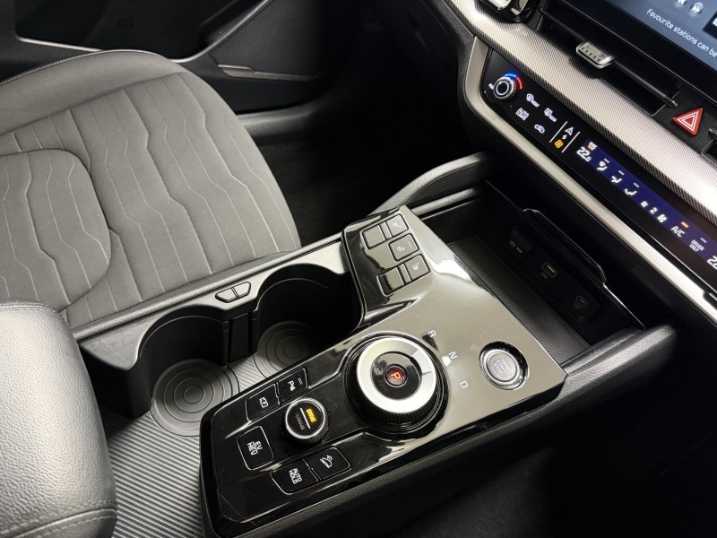 2023 (73) KIA SPORTAGE 1.6T GDi PHEV 3 5dr Auto AWD 5898086