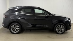 2024 (24) KIA SPORTAGE 1.6T GDi HEV GT-Line 5dr Auto 5932354