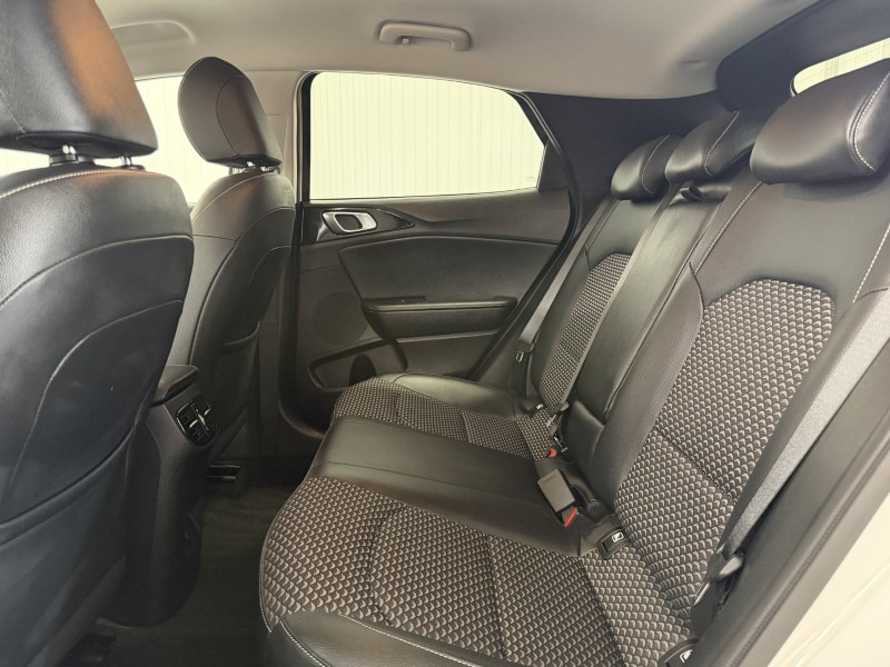 2025 (25) KIA XCEED 1.5T GDi ISG 138 3 5dr 5905834
