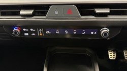 2026 (75) KIA STONIC 1.0T GDi 48V 113 GT-Line 5dr 5925816