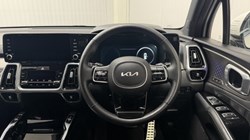 2022 (22) KIA SORENTO 1.6 T-GDi HEV 4 5dr Auto 5943401