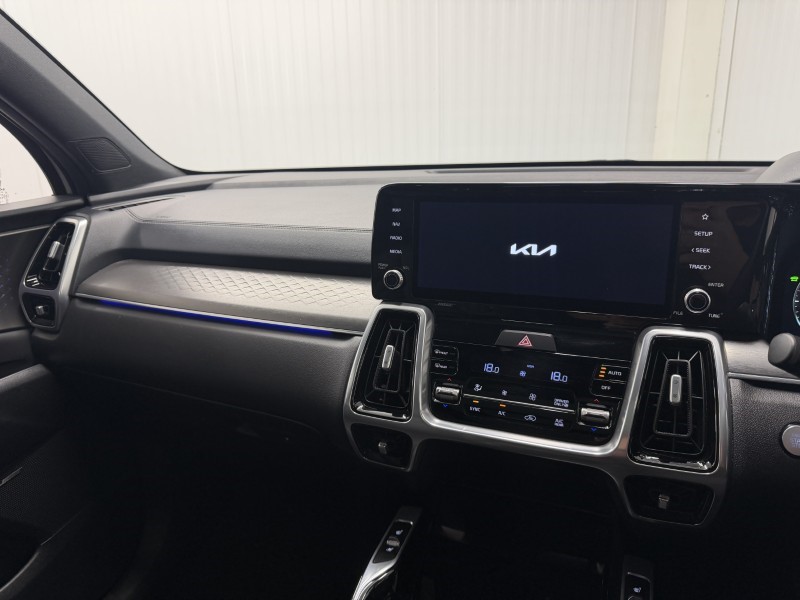 2022 (22) KIA SORENTO 1.6 T-GDi HEV 4 5dr Auto 5943408