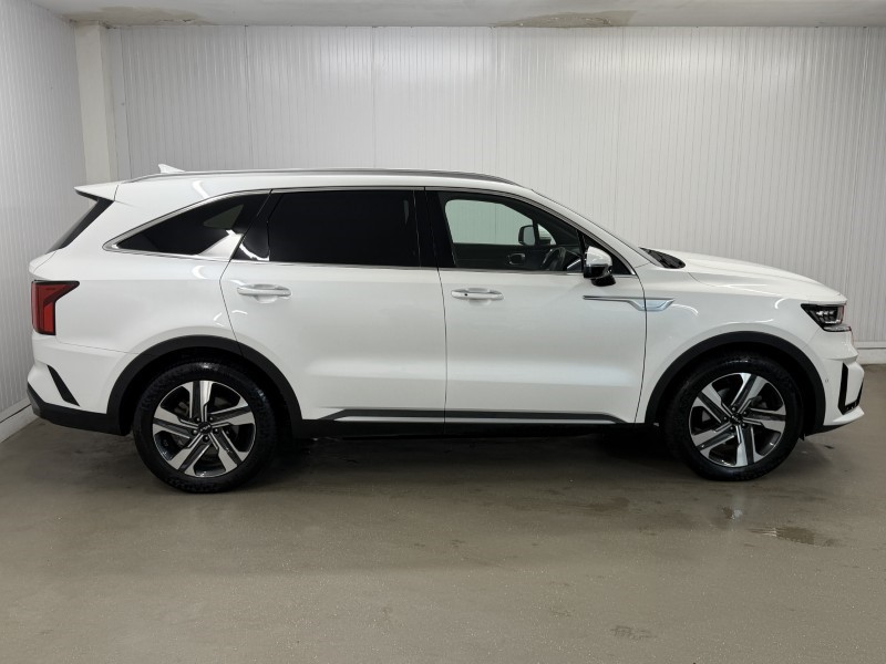 2022 (22) KIA SORENTO 1.6 T-GDi HEV 4 5dr Auto 5943430