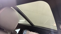 2022 (22) KIA SORENTO 1.6 T-GDi HEV 4 5dr Auto 5943407