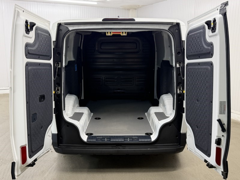 2025 (75) KIA COMMERCIAL PV5 120kW Plus Long Range 71kWh H1 Van Auto 5937156